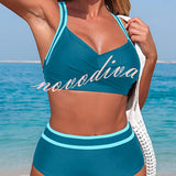 BIKINI DE DOS PIEZAS DE TIRO ALTO CON RAYAS Y DISEÑO EN CONTRASTE