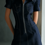 VESTIDO MINI VAQUERO ESTRUCTURADO CON CREMALLERA FRONTAL
