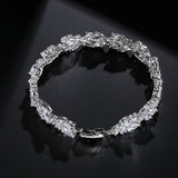 Pulsera retro con brillante cadena de plata