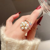 Anillo Ajustable con Encantadoras Perlas
