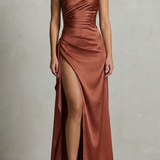 VESTIDO MAXI DE UN HOMBRO CON SATÉN LÍQUIDO Y ELEGANCIA