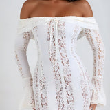 VESTIDO LARGO DE ENCAJE CON HOMBROS DESCUBIERTOS