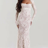 VESTIDO LARGO DE ENCAJE CON ELEGANCIA ROMÁNTICA
