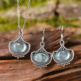 Conjunto de Collar y Pendientes con Piedras Preciosas Ovaladas Azules