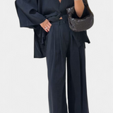 Eli Conjunto Oversize de Top con Cuello en V y Pantalón Recto